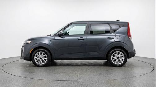 Gravity Gray 2025 Kia Soul LX