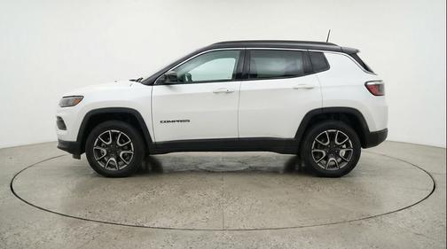 Bright White Clearcoat 2025 Jeep Compass Trailhawk