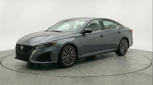 Gun Metallic 2025 Nissan Altima SV FWD