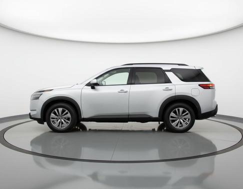 Brilliant Silver Metallic 2025 Nissan Pathfinder SV 4WD