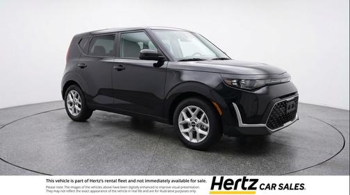 Fusion Black 2025 Kia Soul LX