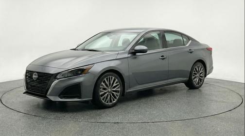 Gun Metallic 2025 Nissan Altima SV FWD
