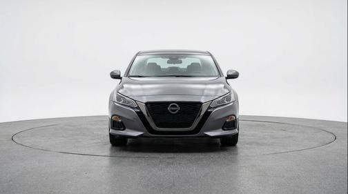 Gun Metallic 2025 Nissan Altima SV FWD
