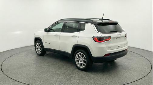 Bright White Clearcoat 2025 Jeep Compass Limited