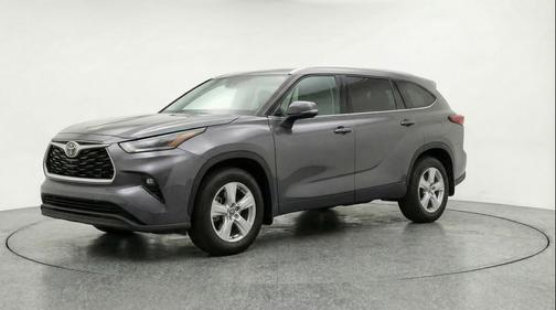 Magnetic Gray Metallic 2025 Toyota Highlander LE