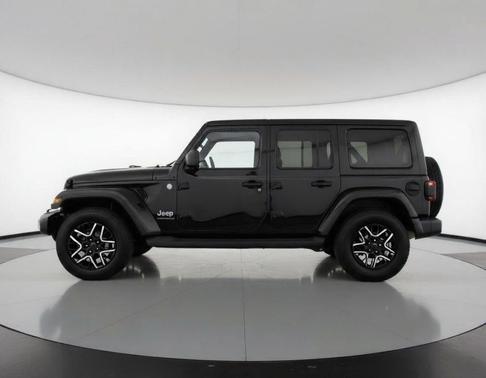 2025 Jeep Wrangler 4-Door Sahara 4x4