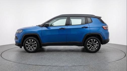 Hydro Blue Pearlcoat 2025 Jeep Compass Trailhawk