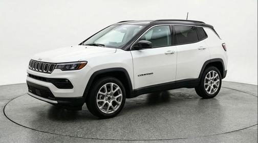 Bright White Clearcoat 2025 Jeep Compass Limited