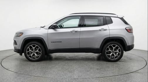 Silver Zynith Metallic Clearcoat 2025 Jeep Compass Limited