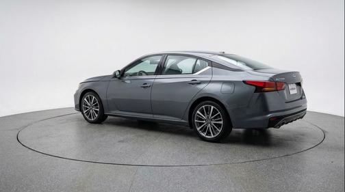 Gun Metallic 2025 Nissan Altima SV FWD