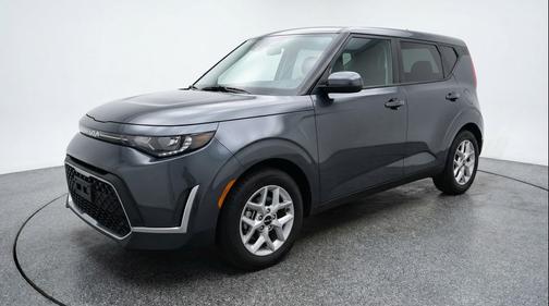 Gravity Gray 2025 Kia Soul LX