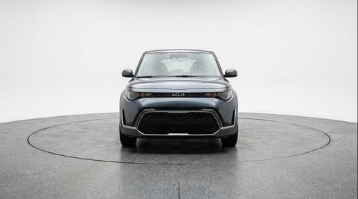 Gravity Gray 2025 Kia Soul LX