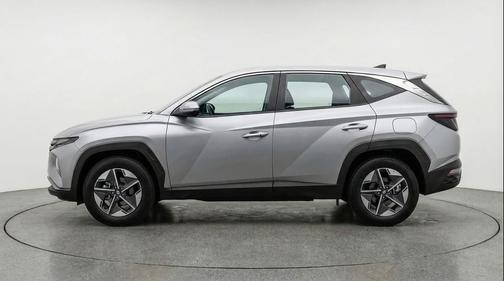 Shimmering Silver 2025 Hyundai TUCSON SEL