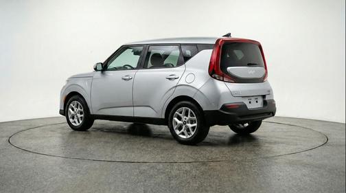 Steel Gray 2025 Kia Soul LX