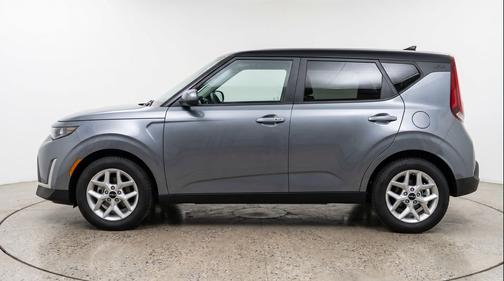 Gravity Gray 2025 Kia Soul LX