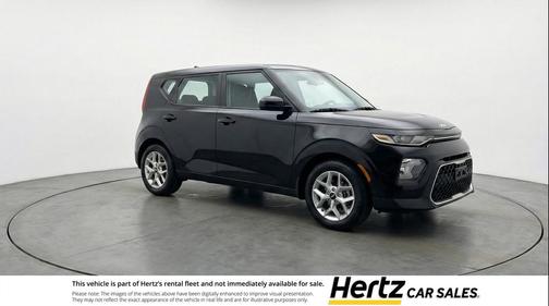 Fusion Black 2025 Kia Soul LX