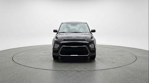 Fusion Black 2025 Kia Soul LX