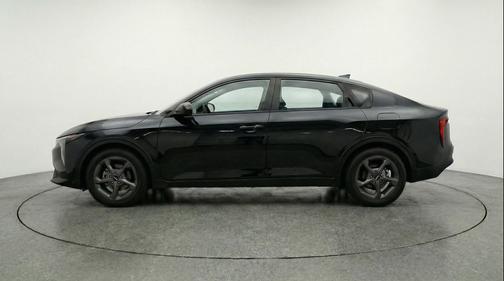 Aurora Black Pearl 2025 Kia K4 LXS