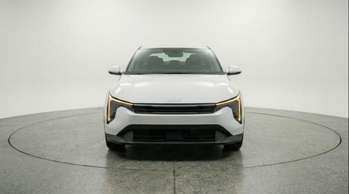 Snow White Pearl 2025 Kia K4 LXS