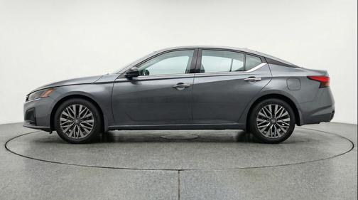 Gun Metallic 2025 Nissan Altima SV FWD