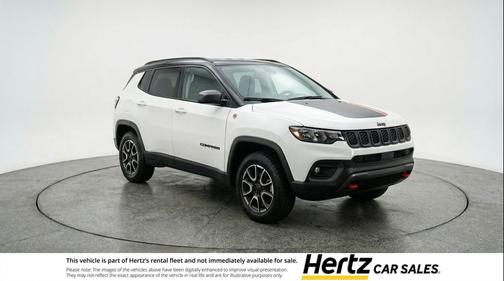 Bright White Clearcoat 2025 Jeep Compass Trailhawk