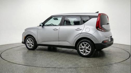 Steel Gray 2025 Kia Soul LX