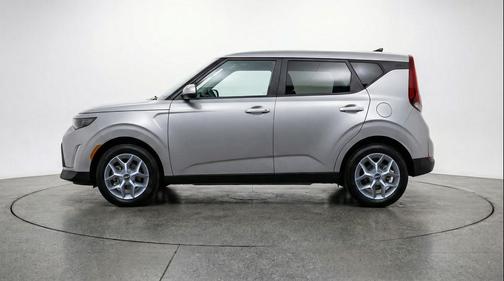 Steel Gray 2025 Kia Soul LX