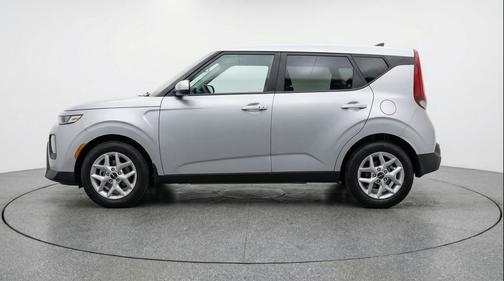Gravity Gray 2025 Kia Soul LX