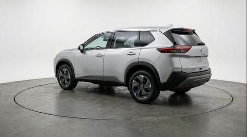 Brilliant Silver Metallic 2025 Nissan Rogue SV