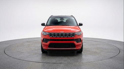Red Hot Pearlcoat 2025 Jeep Compass Limited