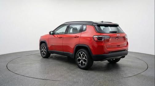 Red Hot Pearlcoat 2025 Jeep Compass Limited