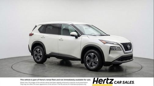 Everest White Pearl Tricoat 2025 Nissan Rogue SV