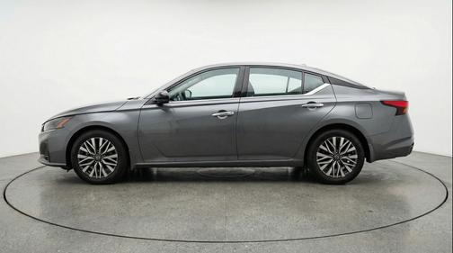 Gun Metallic 2025 Nissan Altima SV FWD