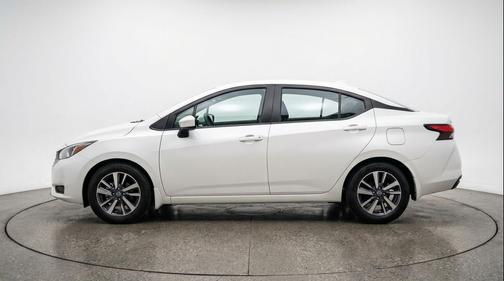 Aspen White Tricoat 2025 Nissan Versa 1.6 SV