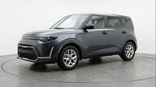 Gravity Gray 2025 Kia Soul LX