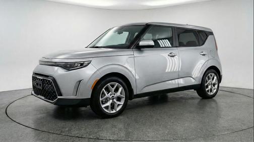 Steel Gray 2025 Kia Soul LX