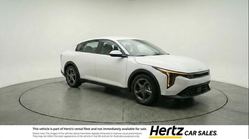 Snow White Pearl 2025 Kia K4 LXS
