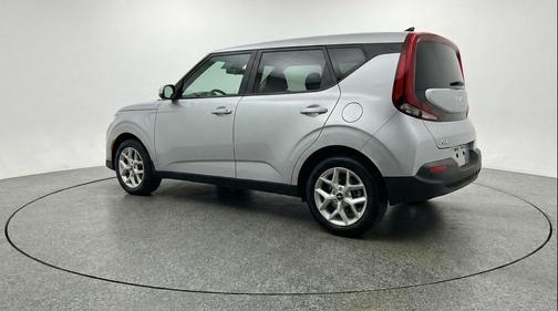 Steel Gray 2025 Kia Soul LX