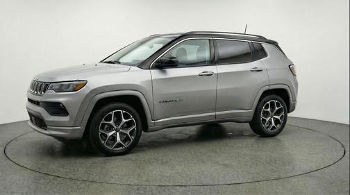 Silver Zynith Metallic Clearcoat 2025 Jeep Compass Limited