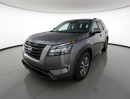 Gun Metallic 2025 Nissan Pathfinder SV FWD