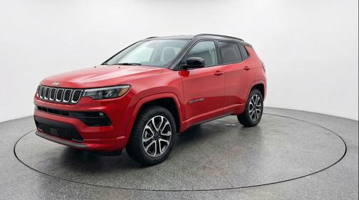 Red Hot Pearlcoat 2025 Jeep Compass Trailhawk