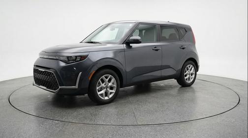 Gravity Gray 2025 Kia Soul LX