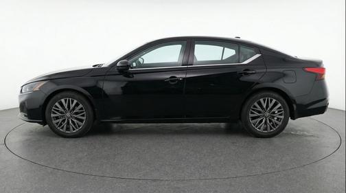 Super Black 2025 Nissan Altima SV FWD