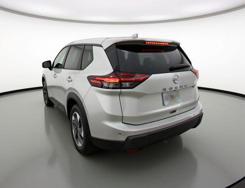 Brilliant Silver Metallic 2025 Nissan Rogue SV