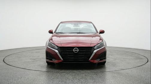 Garnet Pearl Metallic 2025 Nissan Altima SV FWD
