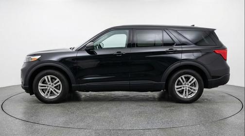 Agate Black Metallic 2024 Ford Explorer XLT