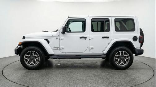 Bright White Clearcoat 2025 Jeep Wrangler 4-Door Sahara 4x4