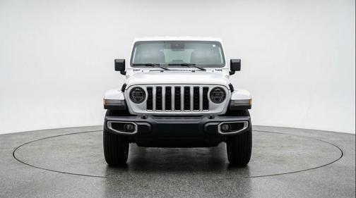 Bright White Clearcoat 2025 Jeep Wrangler 4-Door Sahara 4x4