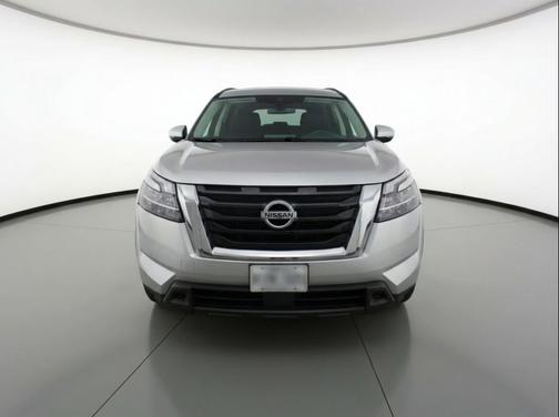 Brilliant Silver Metallic 2025 Nissan Pathfinder SV 4WD