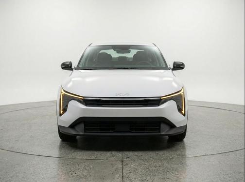 Snow White Pearl 2025 Kia K4 LXS